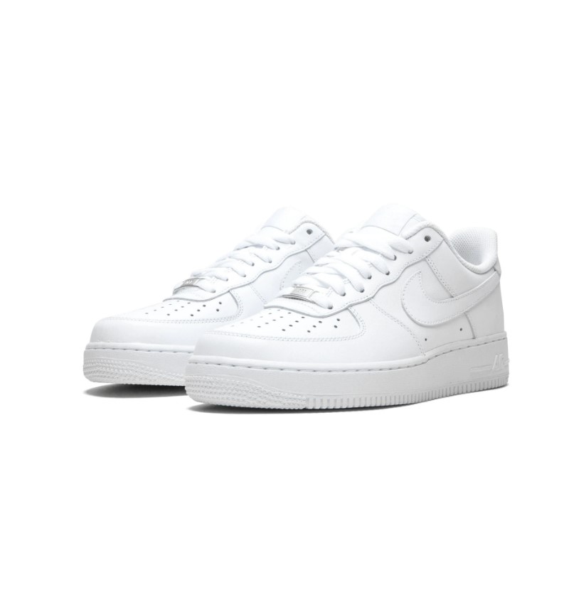 NIKE AIR FORCE 1 TRIPLE WHITE NIKE AIR FORCE 1 TRIPLE WHITE