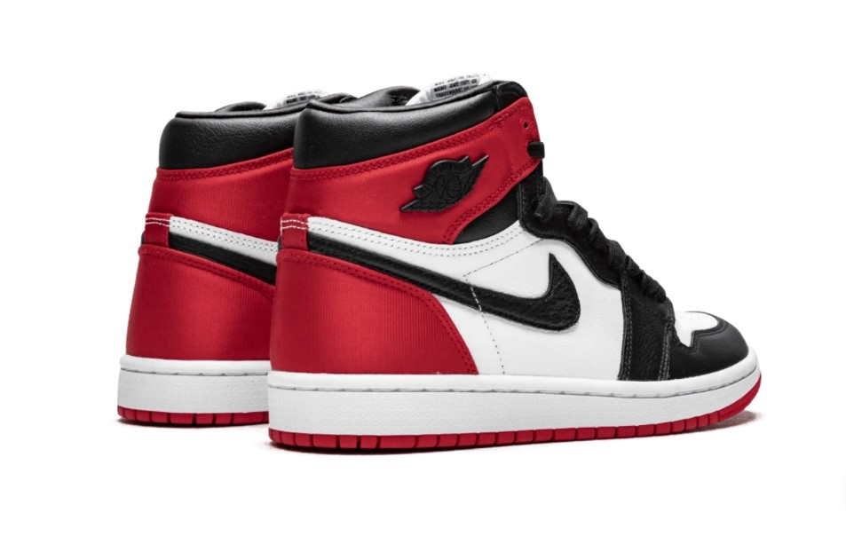 AIR JORDAN 1 RETRO HIGH SATIN BLACK AIR JORDAN 1 RETRO HIGH SATIN BLACK