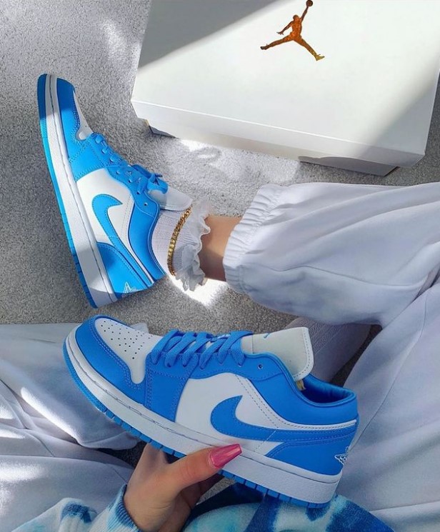 AIR JORDAN 1 LOW SB UNC AIR JORDAN 1 LOW SB UNC