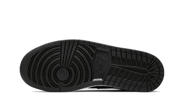 air-jordan-1-mid-black-royal-tumbled-leather-graal-spotter-3_720x